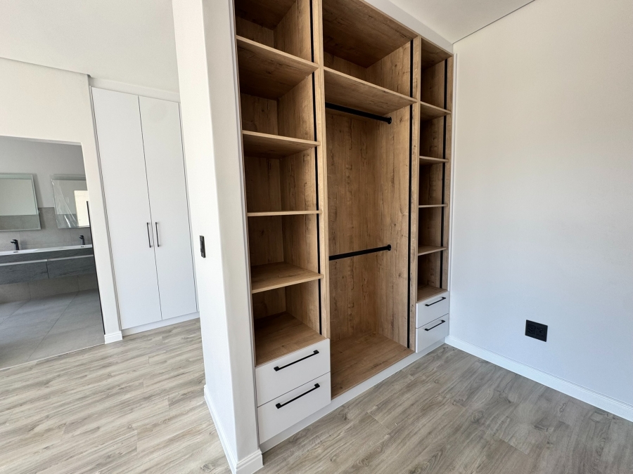 4 Bedroom Property for Sale in Sandown Western Cape